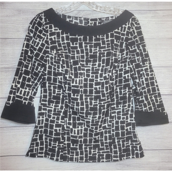 Ann Taylor Womens Top Size 4 Black White Geo Print Side Zip Back Button Detail - Picture 1 of 10